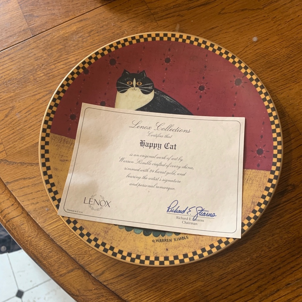 Set of 8 vintage collector plates 24k gold